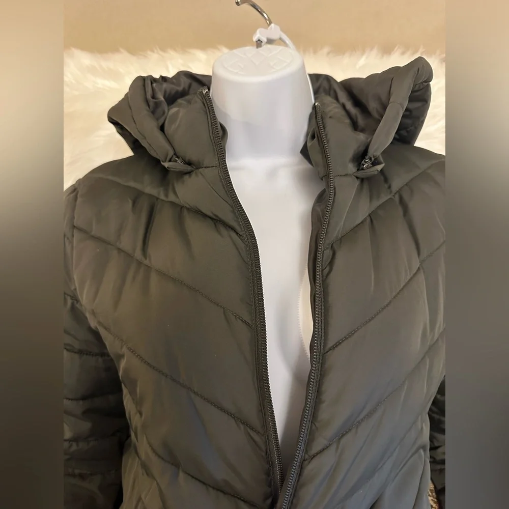 Collins Flattering Basic Jacket - Picture 6 of 8